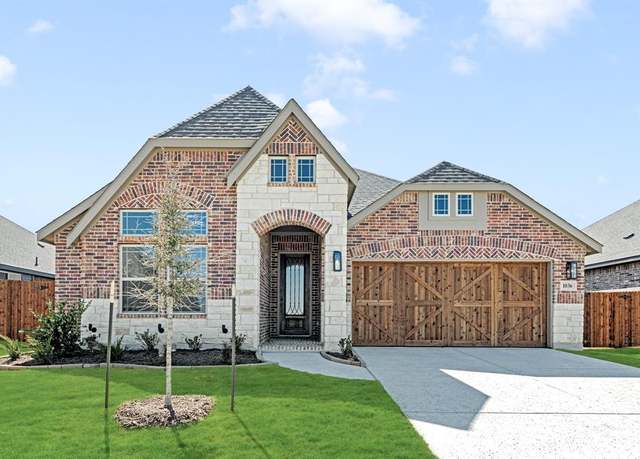 Property at 1036 Quincy Dr, Red Oak, TX 75154, 3 beds, 2 baths