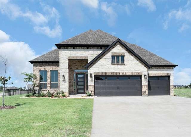 Property at 203 Links Ct, Heath, TX 75032, 4 beds, 2.5 baths
