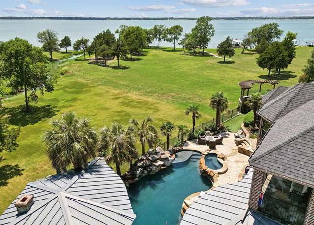 Property at 1150 Crestcove Dr, Rockwall, TX 75087, 5 beds, 5.5 baths