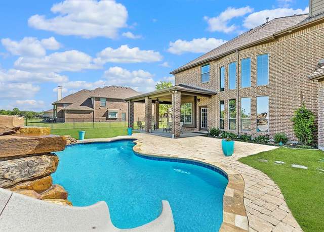 Property at 1102 Essie Way, Wylie, TX 75098, 5 beds, 4 baths
