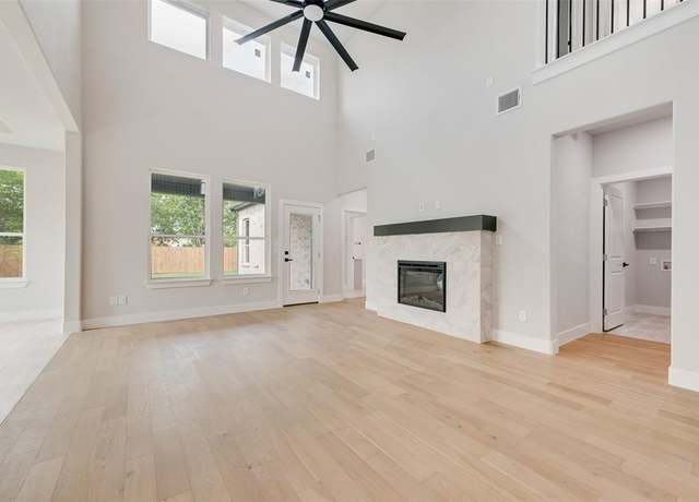 Property at 6810 Windward View Dr, Rowlett, TX 75088, 4 beds, 3.5 baths