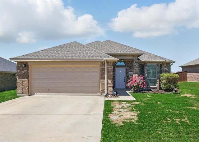 Property at 4012 High Plains Dr, Sanger, TX 76266, 3 beds, 2 baths