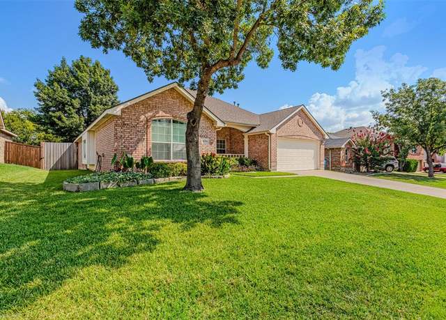 Property at 5705 San Marino Dr, Rowlett, TX 75089, 4 beds, 2.5 baths