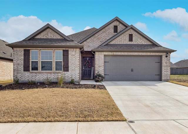 Property at 7518 Prairie Holly Ln, Venus, TX 76084, 3 beds, 2 baths
