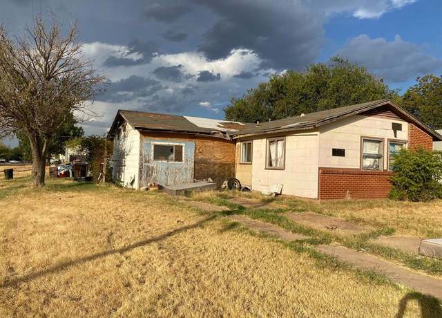 Property at 501 E Lincoln Ave, Electra, TX 76360, 4 beds, 2 baths