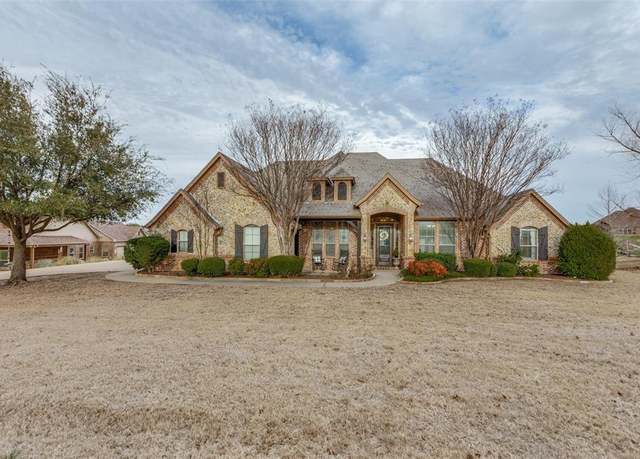 Property at 4656 Mustang Creek Ct, Fort Worth, TX 76126, 4 beds, 2.5 baths