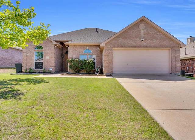 Property at 3010 Wren Ln, Midlothian, TX 76065, 3 beds, 2 baths