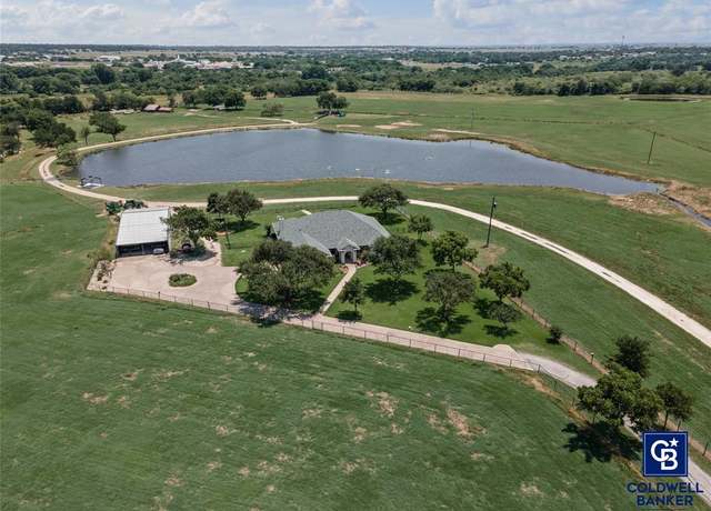 Property at 1221 Park Blvd N, Cleburne, TX 76033