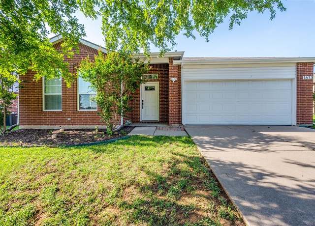 Property at 1613 White Dove Ln, Denton, TX 76210, 3 beds, 2 baths