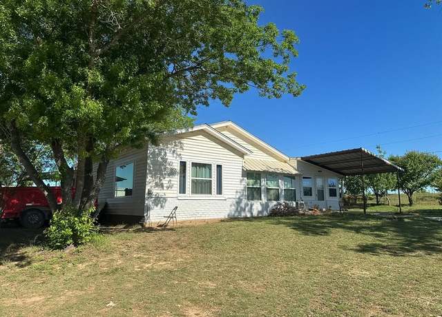 Property at 401 County Road 326, Comanche, TX 76442, 3 beds, 2 baths