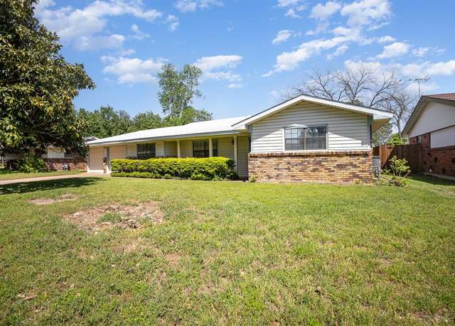 Property at 1128 Mason Dr, Hurst, TX 76053, 3 beds, 2 baths