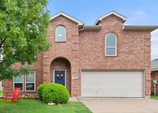 Property at 10528 Turning Leaf Trl, Fort Worth, TX 76131, 5 beds, 2.5 baths
