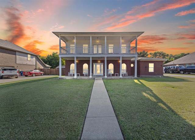 Property at 905 Royse Ridge Rd, Ennis, TX 75119, 6 beds, 3.5 baths