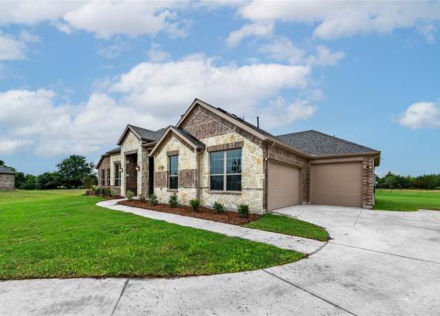 Property at 8294 Honeywell, Greenville, TX 75402, 4 beds, 3.5 baths