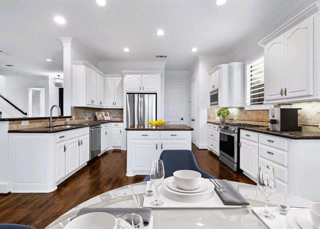 Property at 4929 Alcott St, Dallas, TX 75206, 3 beds, 2.5 baths