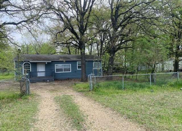 Property at 7972 Double Bridge Rd, Mabank, TX 75156, 2 beds, 1 bath