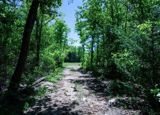 Property at 120 Pringle Ct, Alvord, TX 76225