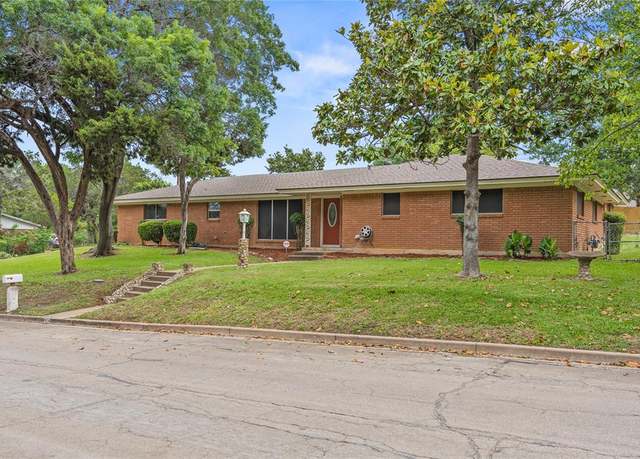 Property at 4325 Shady Glen Dr, Waco, TX 76708, 5 beds, 3 baths