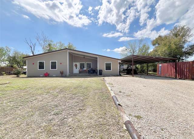 Property at 539 E Third St, Hico, TX 76457, 3 beds, 2 baths