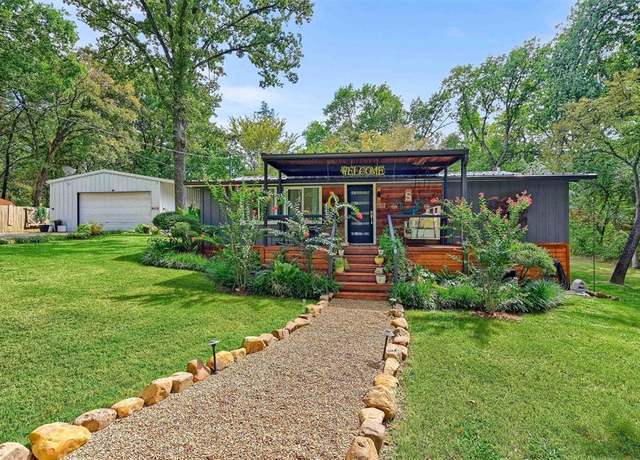 Property at 80 Louisiana Ave, Pottsboro, TX 75076, 4 beds, 3 baths