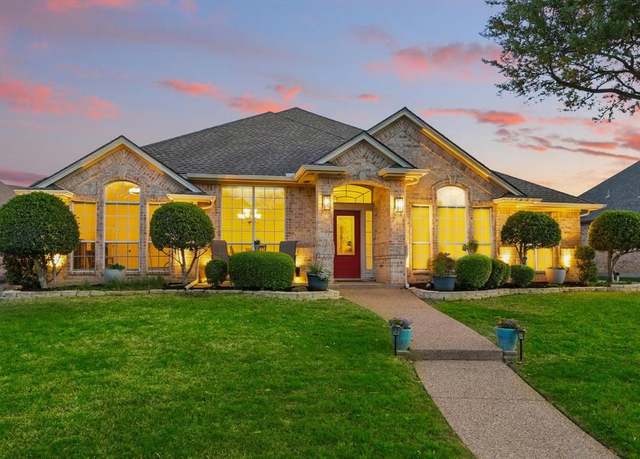 Property at 9120 Edgemont Dr, North Richland Hills, TX 76182, 5 beds, 3 baths