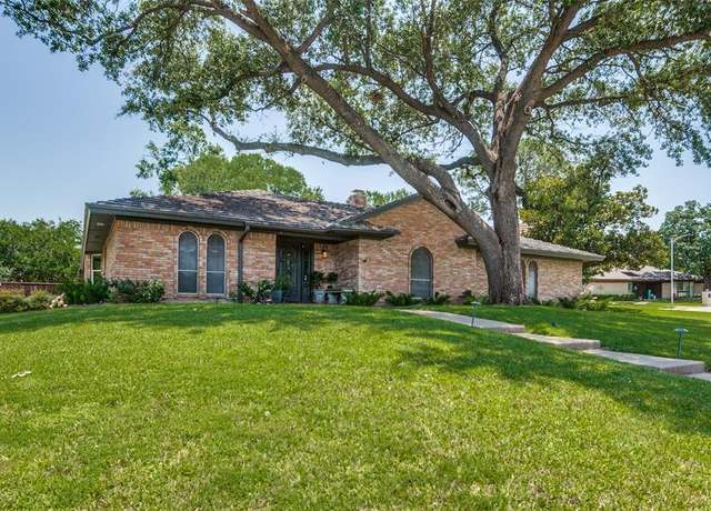 Property at 1905 Red Cypress Ct, Arlington, TX 76012, 4 beds, 3 baths