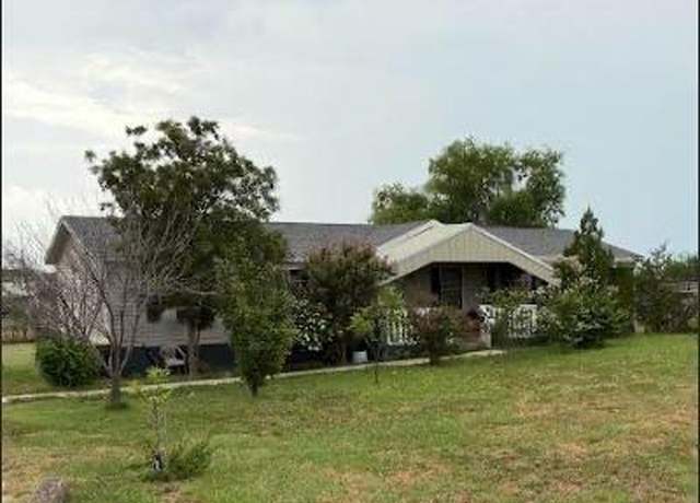 Property at 3301 Meadow Vista Cir, Celina, TX 75009, 4 beds, 2 baths