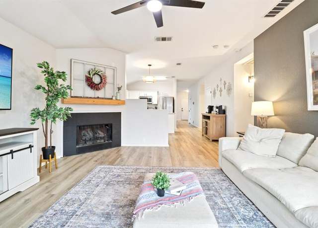 Property at 8400 Minturn Dr, Fort Worth, TX 76131, 3 beds, 2 baths