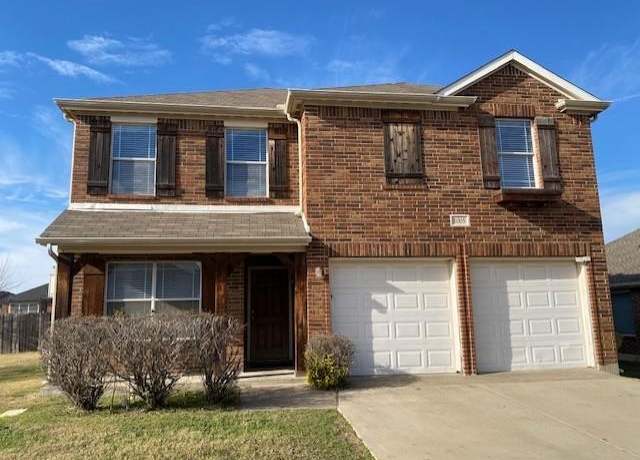 Property at 1005 Abigail Dr, Arlington, TX 76002, 4 beds, 2.5 baths