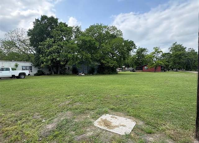 Property at 741 E Kaufman Ave, Cooper, TX 75432, 3 beds, 2 baths