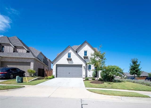Property at 1800 Pelham Dr, Aubrey, TX 76227, 4 beds, 2.5 baths
