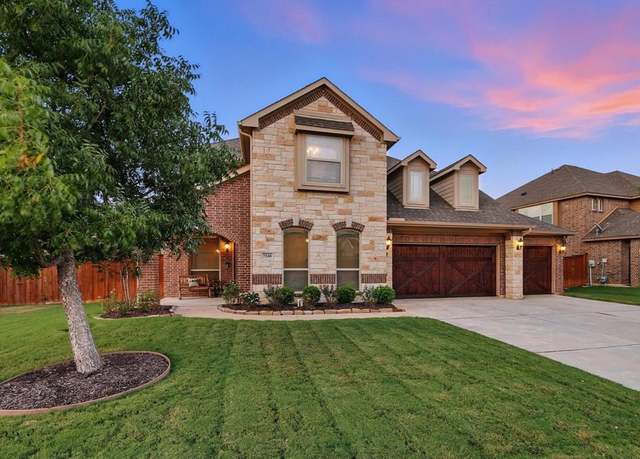 Property at 7240 Vienta Pt, Grand Prairie, TX 75054, 4 beds, 3.5 baths