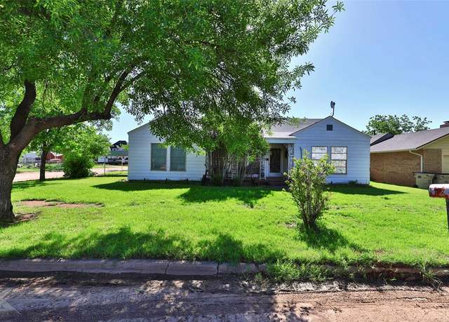 Property at 1401 Avenue Ave N, Anson, TX 79501, 3 beds, 1.5 baths