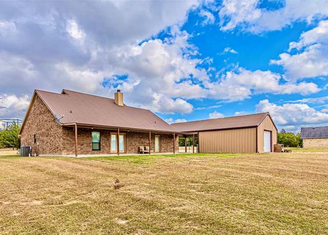 Property at 114 Cemetery Rd, Decatur, TX 76234, 3 beds, 2 baths