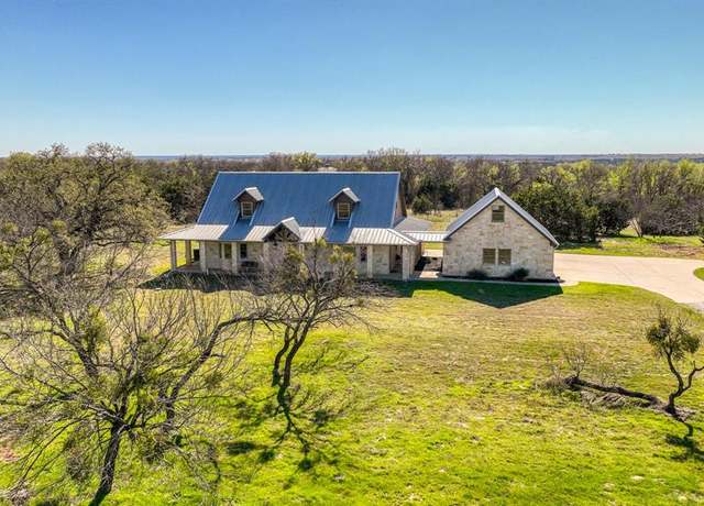 Property at 920 Thompson Rd, Weatherford, TX 76087, 3 beds, 3.5 baths