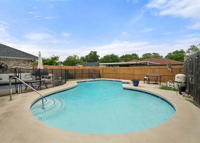 Property at 7213 Timberline Dr, Rowlett, TX 75089, 3 beds, 2 baths