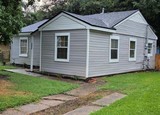 Property at 2620 Tulip St, Bossier City, LA 71112, 3 beds, 1 bath