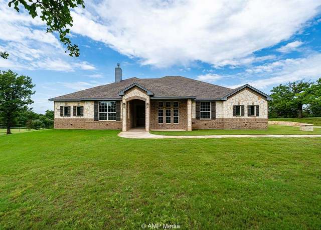 Property at 408 Lake Arbor Dr, Weatherford, TX 76088, 4 beds, 3 baths