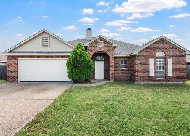 Property at 1305 Fisher St, Bellmead, TX 76705, 3 beds, 2 baths
