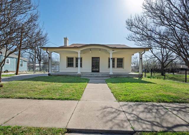Property at 811 SW 5th Ave, Mineral Wells, TX 76067, 3 beds, 2.5 baths
