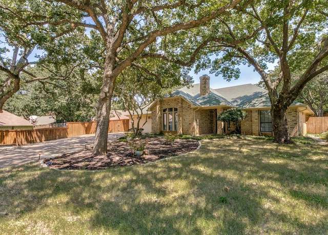 Property at 802 Chipwood Ct, Euless, TX 76039, 4 beds, 2 baths
