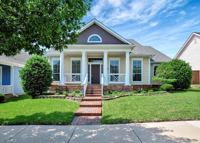Property at 8256 Bridge St, North Richland Hills, TX 76180, 4 beds, 3 baths