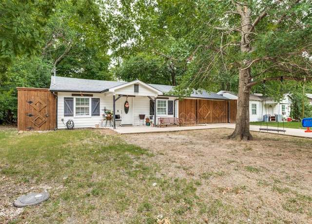 Property at 1312 Melton Ln, Mesquite, TX 75149, 3 beds, 2 baths