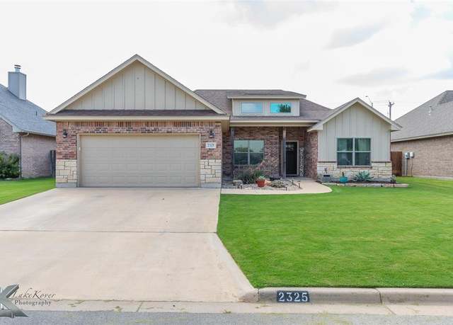 Property at 2325 Homestead Pl, Abilene, TX 79601, 3 beds, 2 baths