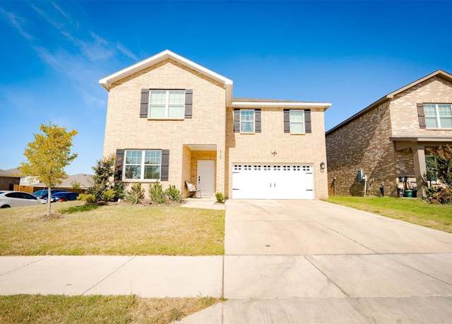 Property at 8329 Hawkview Dr, Fort Worth, TX 76179, 5 beds, 3 baths