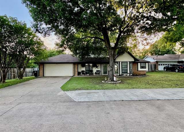 Property at 710 Clearman Dr, Crandall, TX 75114, 3 beds, 2 baths