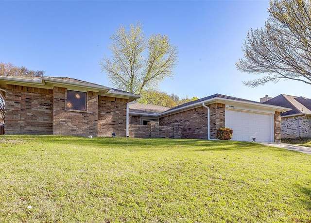 Property at 10048 Regent Row St, Benbrook, TX 76126, 4 beds, 2 baths