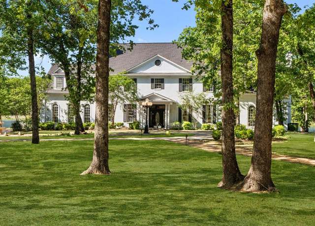 Property at 1684 County Road 3318, Greenville, TX 75402, 4 beds, 2.5 baths