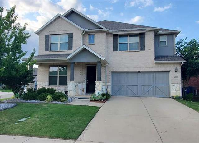 Property at 6225 Kent Ln, Celina, TX 76227, 5 beds, 3.5 baths