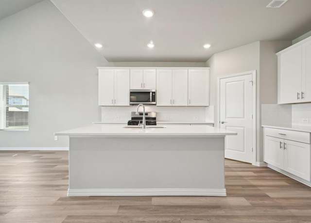 Property at 3907 Edmondson Dr, Princeton, TX 75071, 5 beds, 3 baths